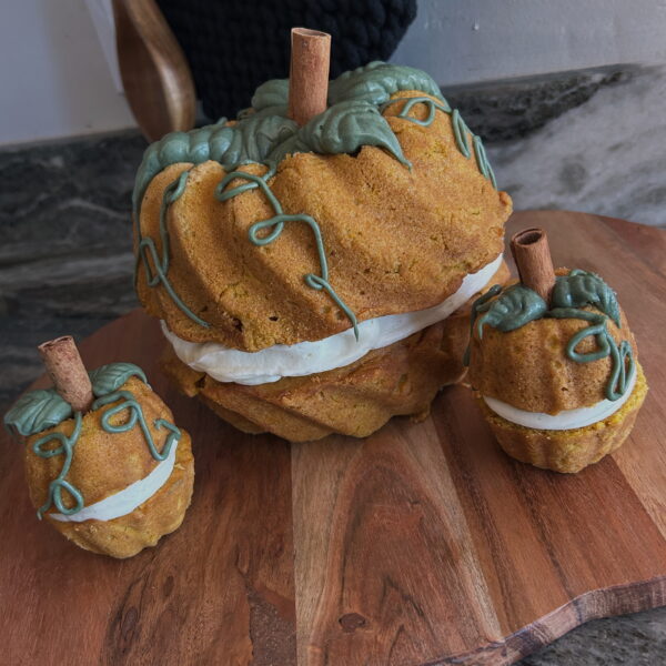 Mini Pumpkin Bundt Cake